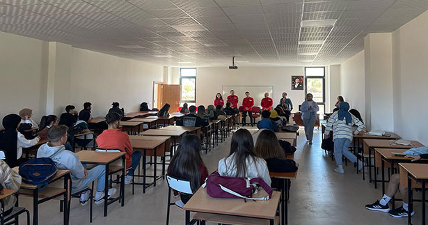 Denizli AKUT’tan öğrencilere deprem dersi