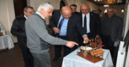 Minyatür dokuma tezgahları Buldan’da sergileniyor