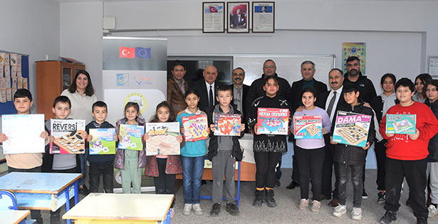 Buldan’da 3 okula akıl ve zeka oyunları seti