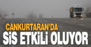Denizli’de yoğun sis ve kaygan zemin araç sürücülerine zorlu anlar yaşattı