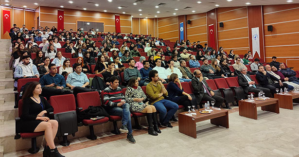 Genç kaymakamlar PAÜ’lü öğrencilerle buluştu