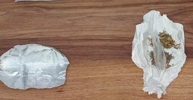 Buldan’da uyuşturucuya 2 tutuklama