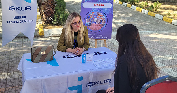 Öğrencilerden Meslek Tanıtım Gününe ilgi