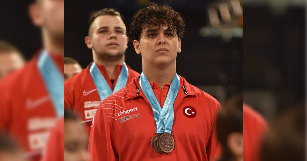 Pamukkaleli sporcu halterde Avrupa 3’sü oldu