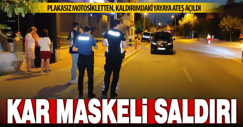 Plakasız motosikletli kar maskeli 2 kişi kaldırımda yürüyen şahsı silahla yaraladı