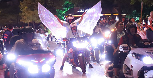Motosiklet festivalinde 350 motosikletli tur attı