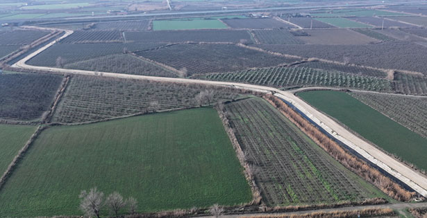 Pamukkale’de tarla yollarına düzenleme