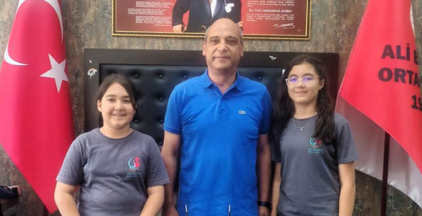 Bursluluk Sınavında 2 Türkiye birincisi