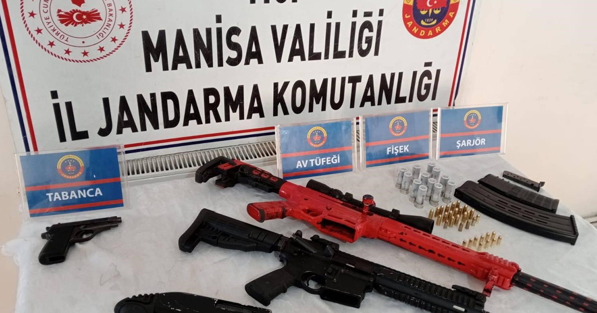 Eğlence mekanlarından tabanca ve tüfek çıktı