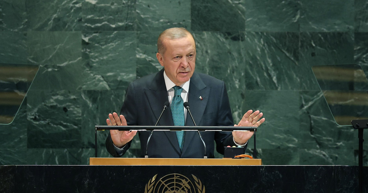 Cumhurbaşkanı Erdoğan: Çocukların açlıktan öldüğü bir dünyada huzur olur mu?