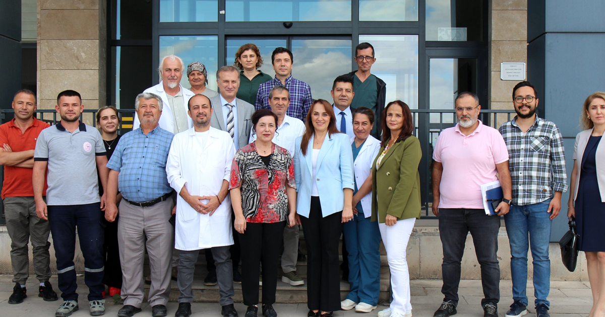 Halk Sağlığı Laboratuvarı’nda İnceleme