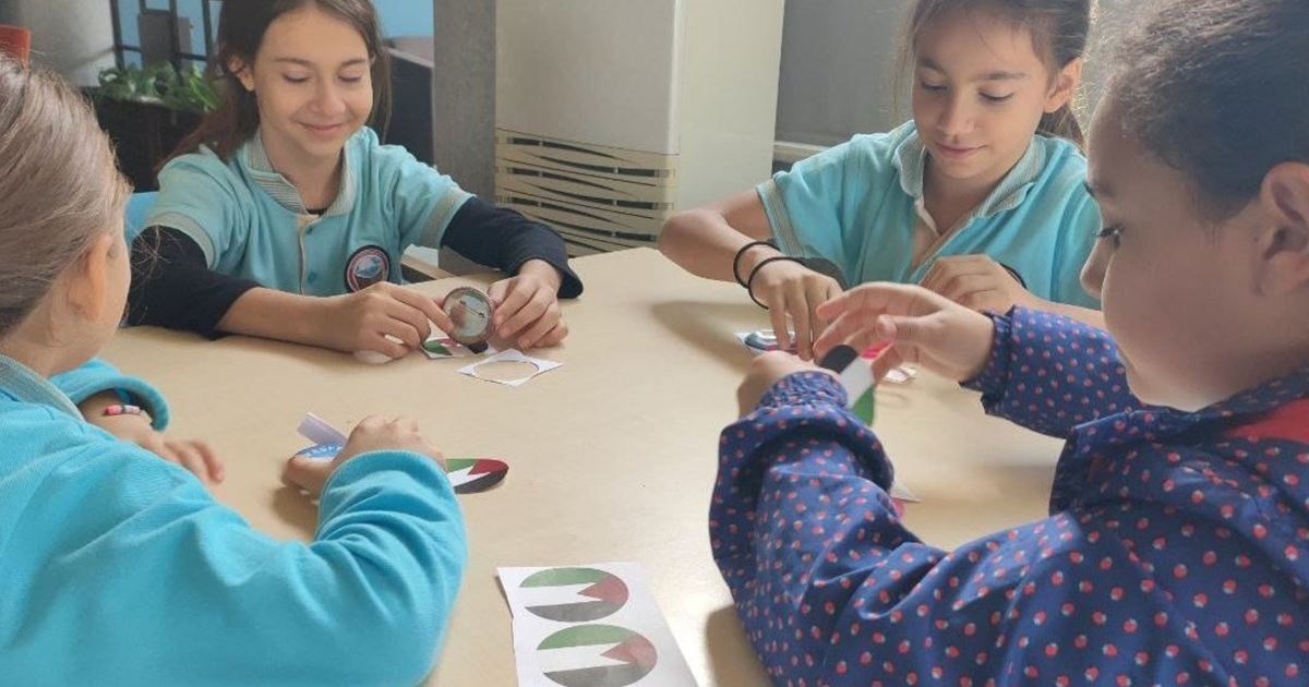 Öğrencilerden anlamlı rozet tasarımı