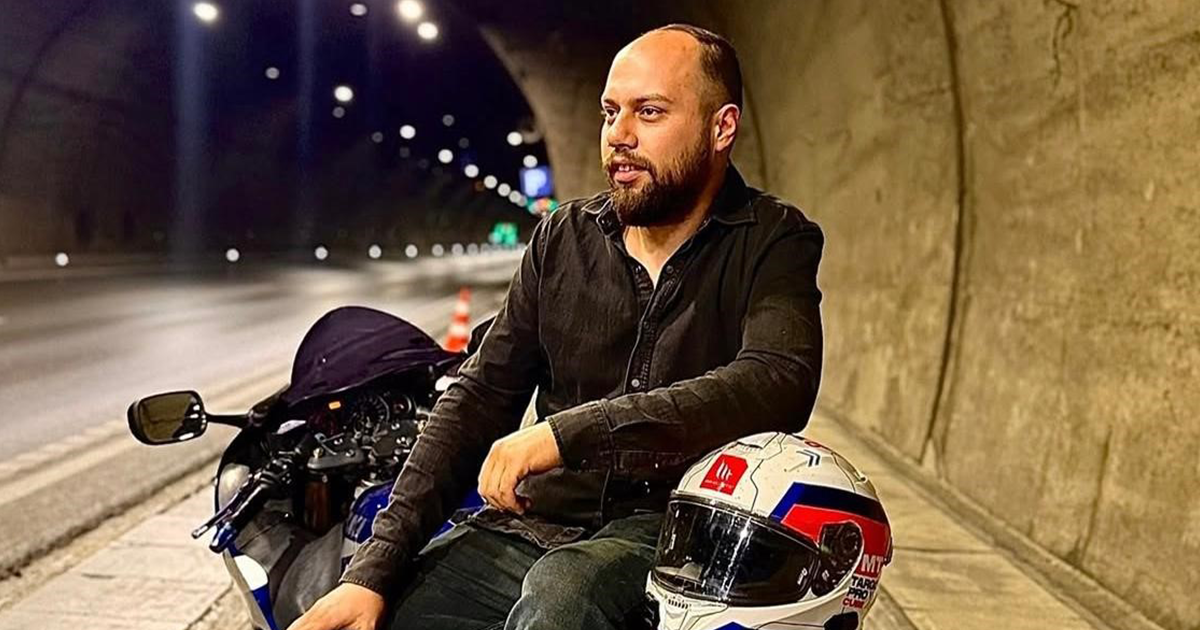 Toprak yığınına çarpan motosiklet sürücüsü hayatını kaybetti