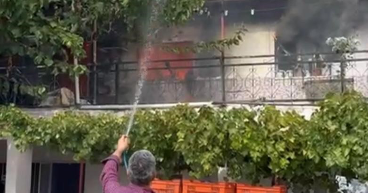 Manisa’da ev yangını