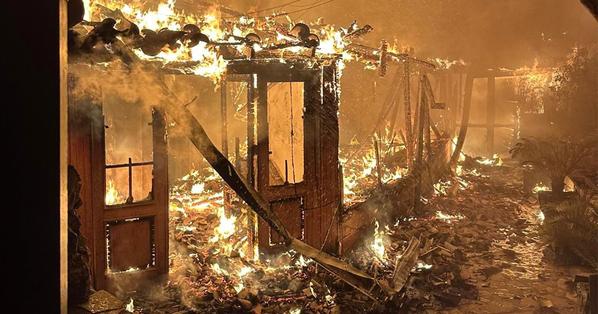 Restoran yangını paniğe neden oldu
