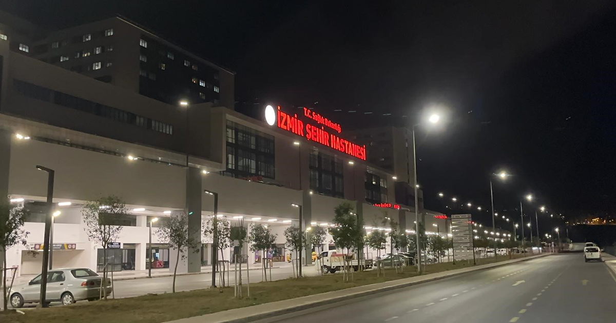Husumetli iki grup arasında silahlı kavga: 3 yaralı
