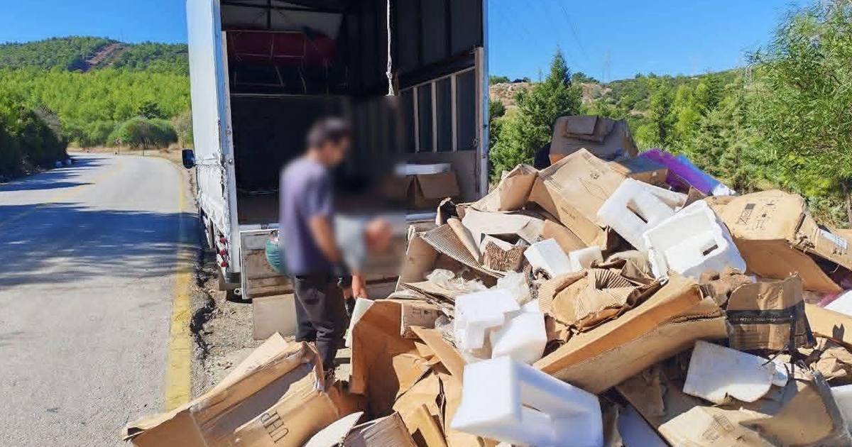Önce attılar, sonra ceza yiyip topladılar