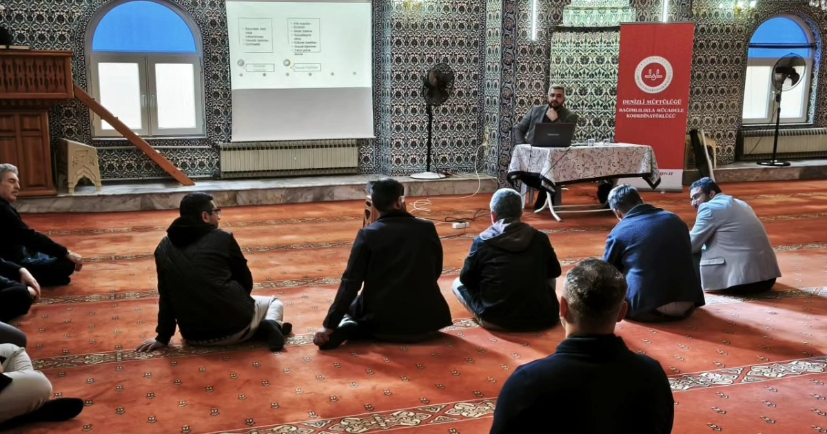 İl Müftülüğü’nden bağımlılıkla mücadeleye yönelik seminer