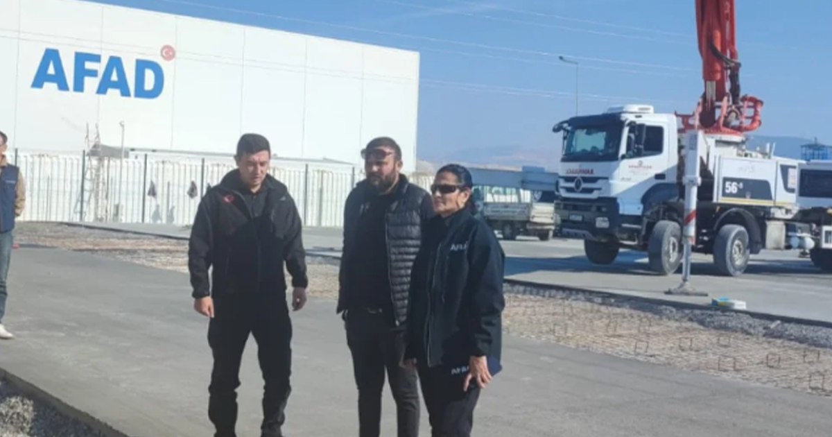 AFAD İl Müdürü Tosun lojistik depoda incelemelerde bulundu