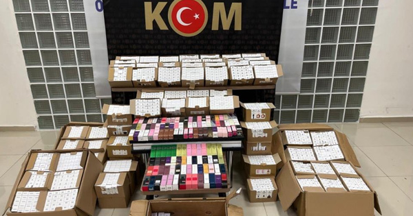 Kaçak parfüm sevkiyatı polisin dikkatiyle engellendi