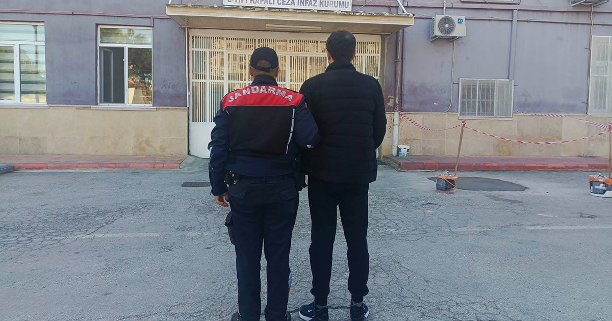 Farklı aranan şüpheliyi jandarma yakaladı