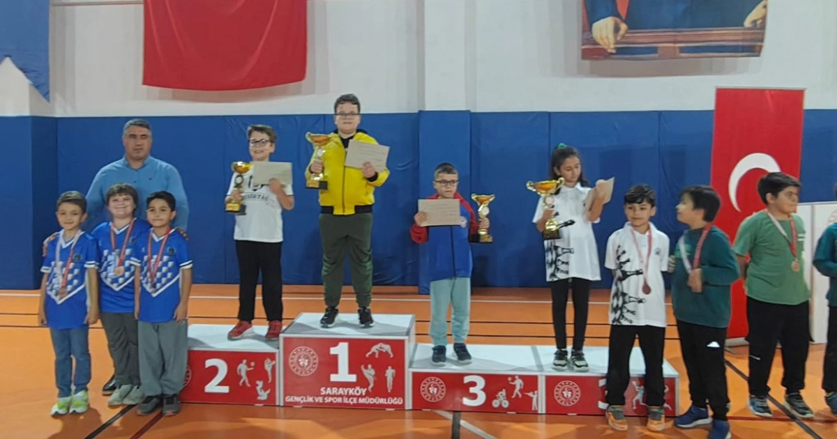 Sarayköy’de cumhuriyet coşkusu sporla taçlandı