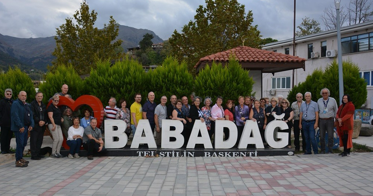 Kanadalı turistler Babadağ’ı gezdi