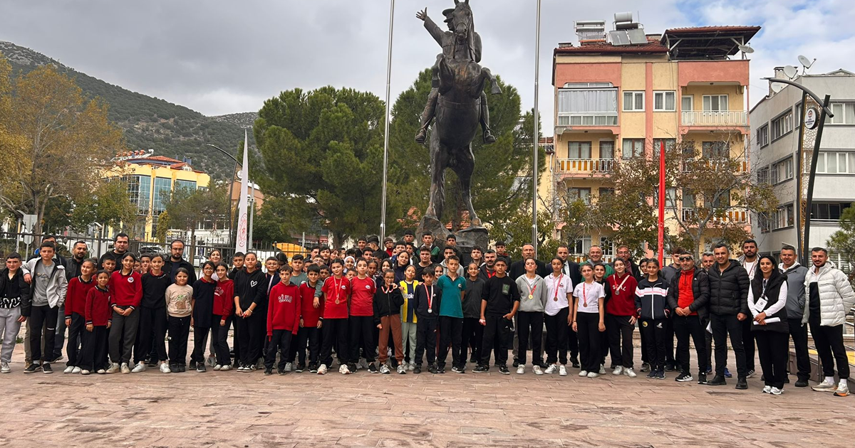 29 Ekim Coşkusu yol koşusuyla taçlandı
