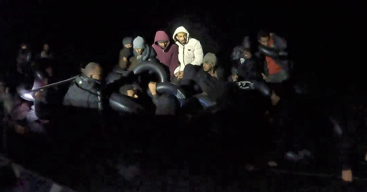 43 düzensiz göçmen kurtarıldı