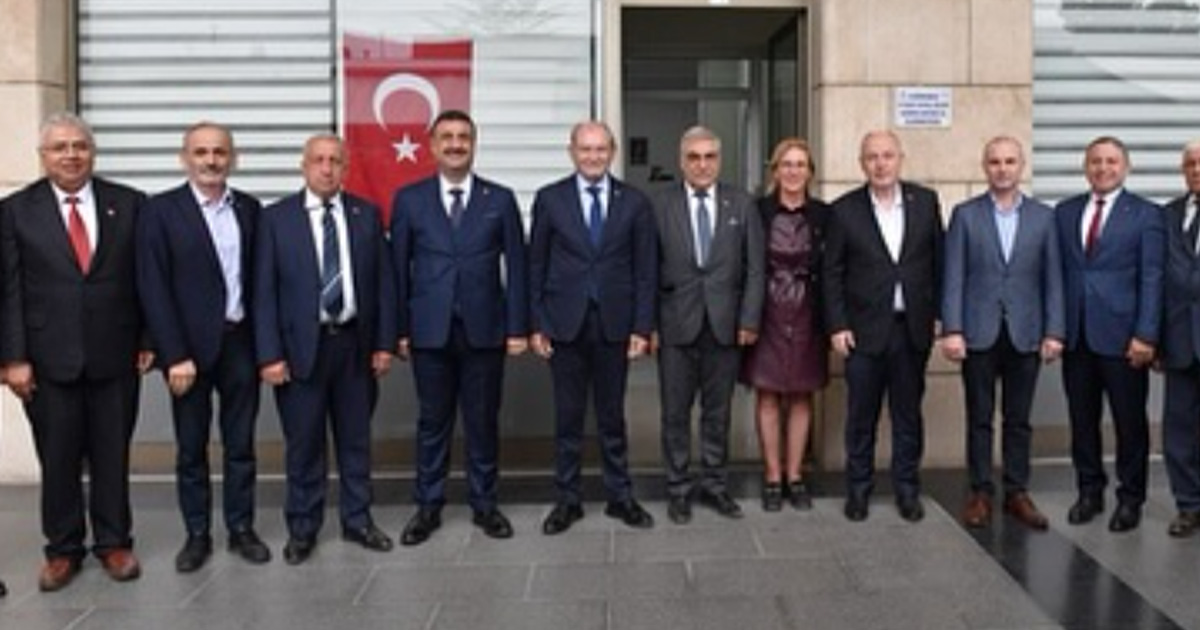 Muhtarlar Günü’nde protokolden dernek ziyareti