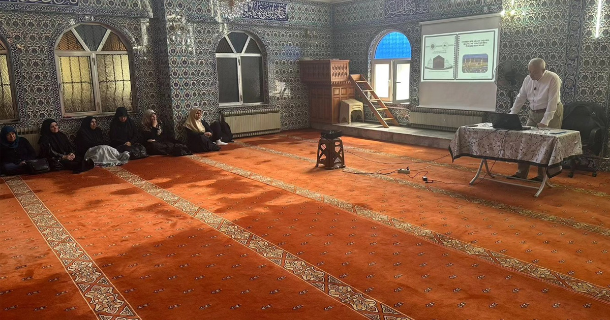 Denizli Müftülüğü’nden Umre Semineri