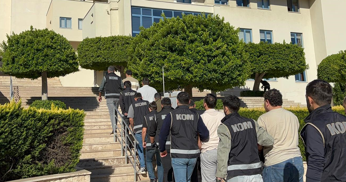 FETÖ operasyonunda 11 kişi tutuklandı
