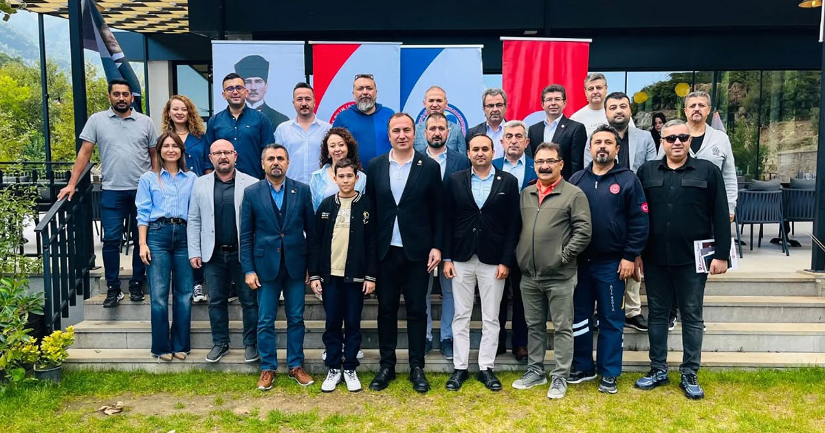 Eğitim-İş Genel Başkanı Özbay, Denizli’de sendika temsilcileriyle buluştu