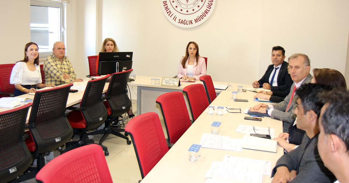 Denizli’de sağlık hizmetleri haftalık toplantıda masaya yatırıldı