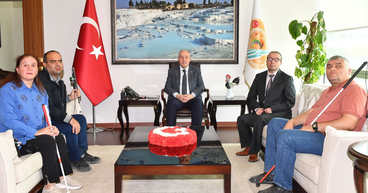 Engelli derneklerinden Vali Coşkun’a ziyaretler
