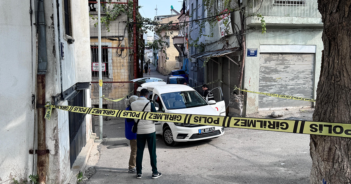 Kızılay personeli yemek dağıtırken vuruldu