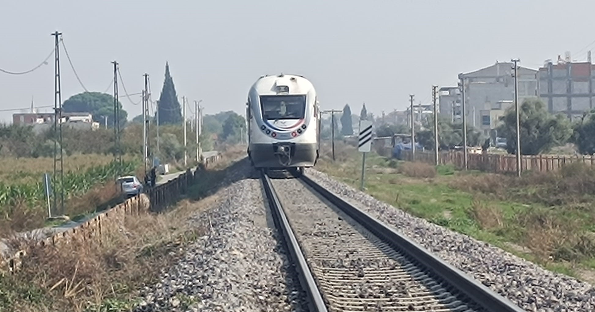 Hemzemin geçitte kaza