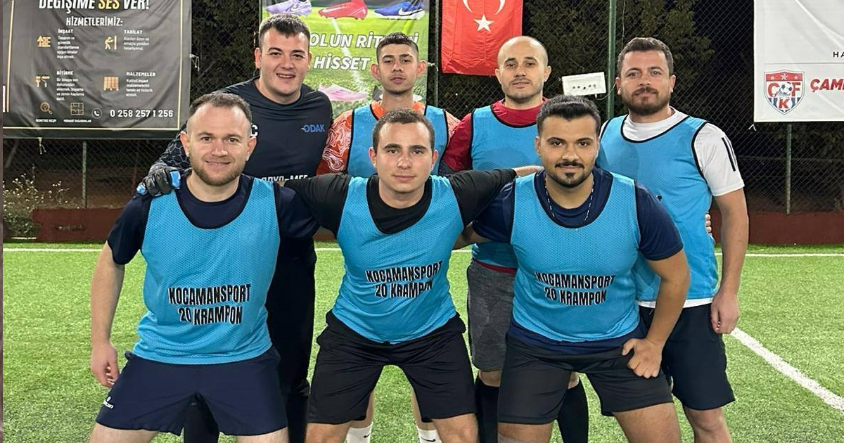 Nikferliler halı saha turnuvasında ter döktü 