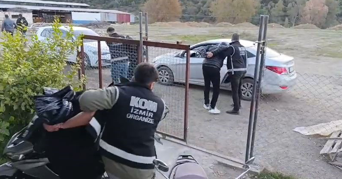 İzmir’de suç örgütüne operasyon: 14 gözaltı 