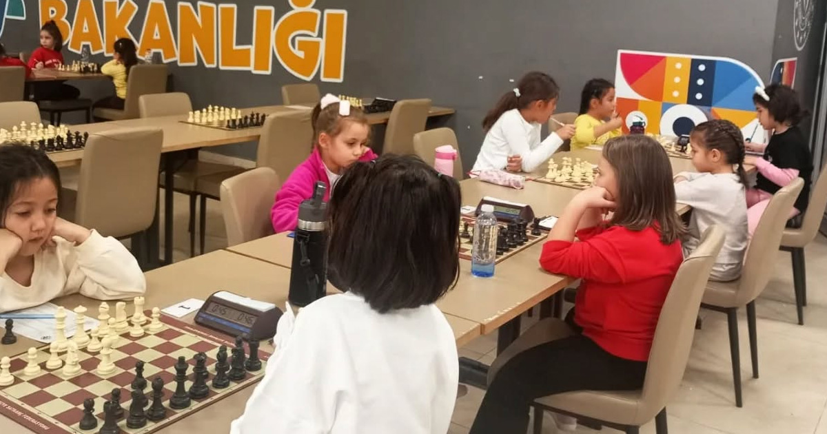 Denizli’de satranç heyecanı başladı
