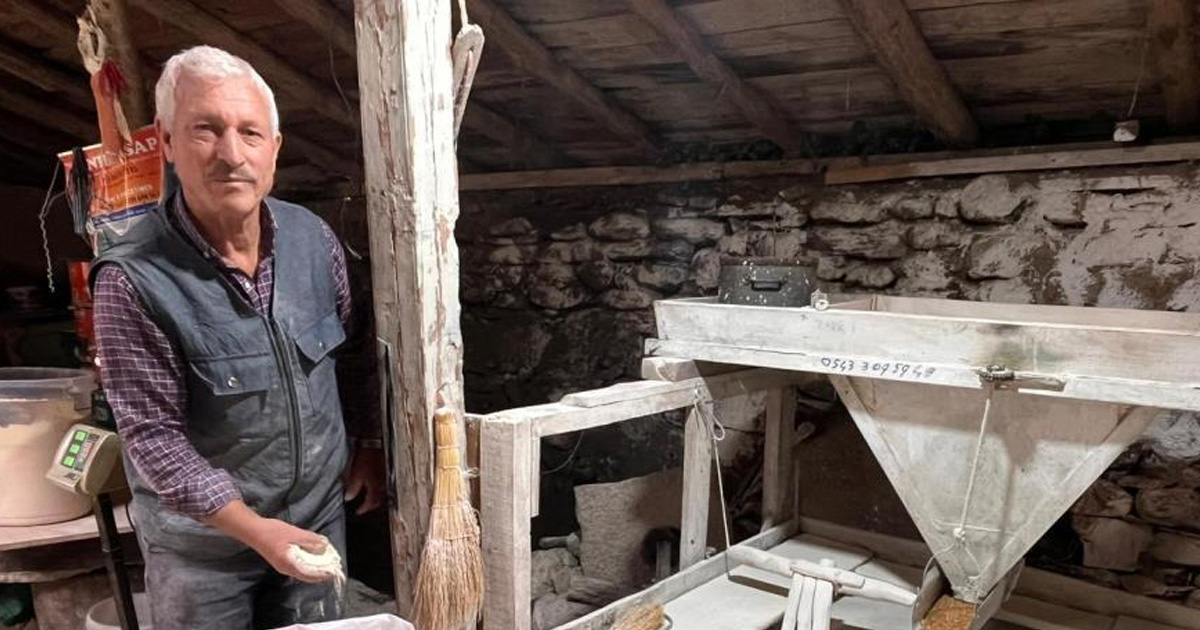 Muğla’da 300 yıllık su değirmeni hala çarklarını döndürüyor