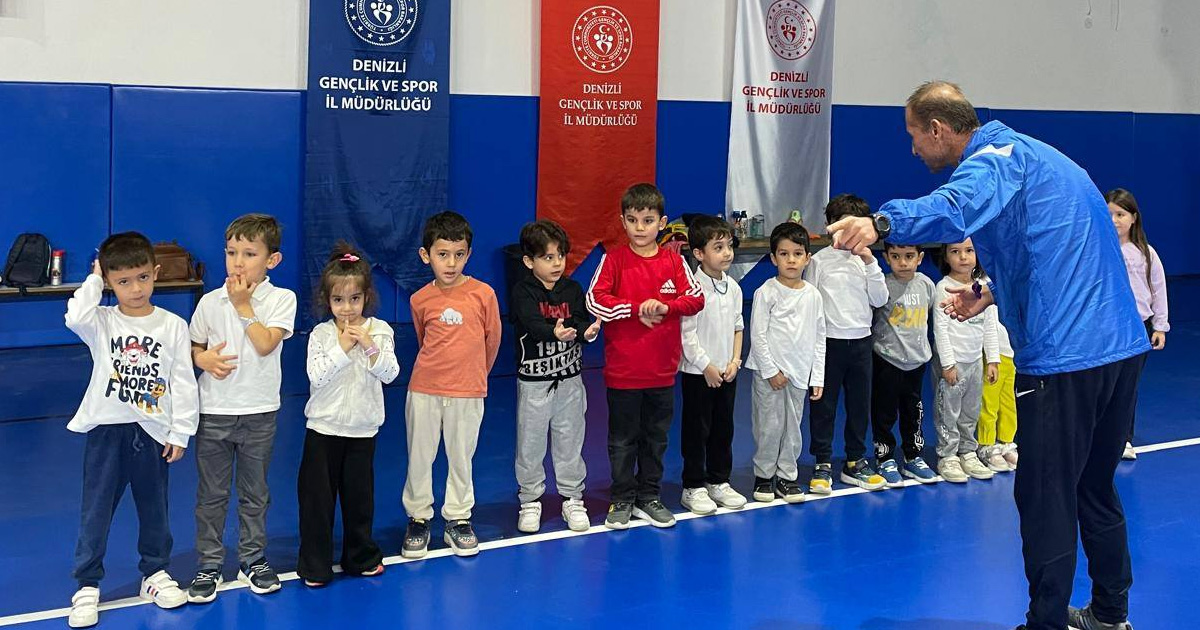 Sarayköy’de minik kursiyerlere sportif etkinlik
