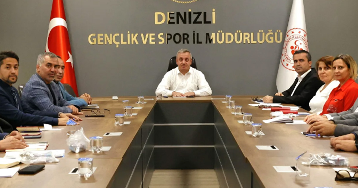 Gençlik ve Spor İl Müdürlüğünde değerlendirme toplantısı yapıldı