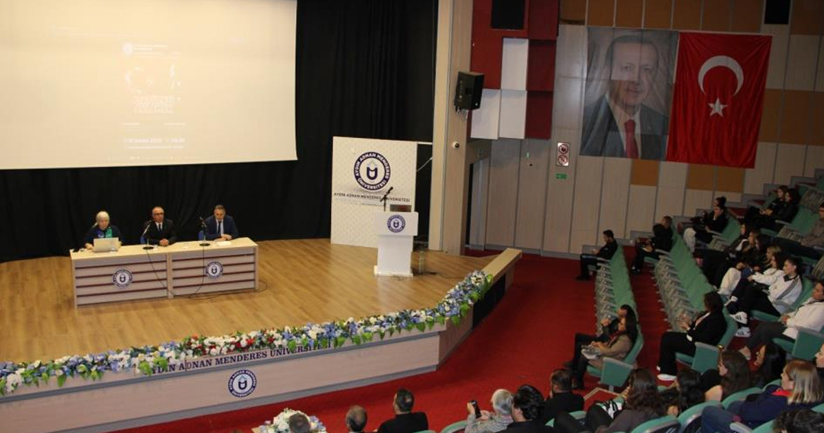 ADÜ’de “Atatürk’ü Anlamak” paneli düzenlendi