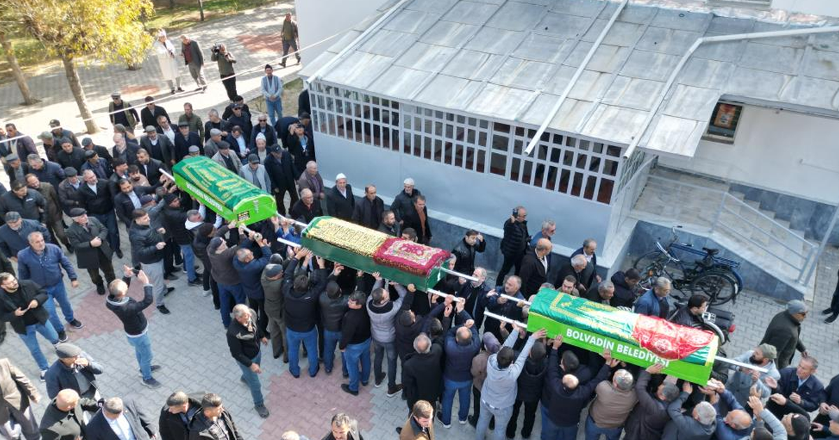 Gıda faciasında ölen anne çocukları ile birlikte torağa verildi