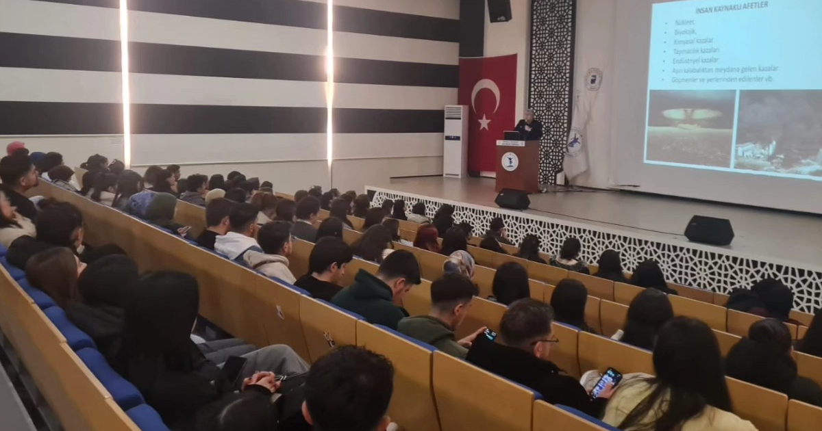 Tavas MYO’da öğrencilere yangın güvenliği eğitimi