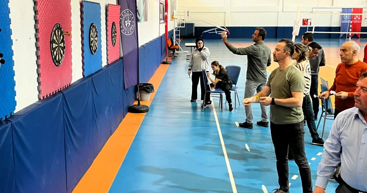 Serinhisar’da öğretmenler günü spor etkinlikleriyle kutlandı
