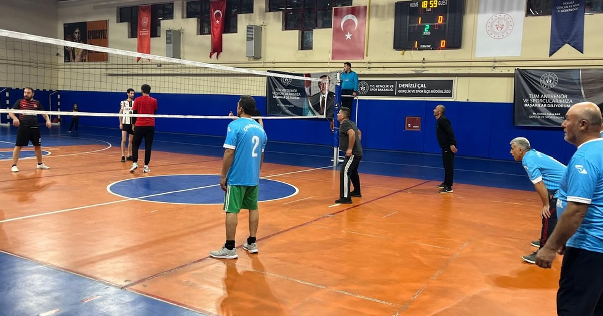 Çal’da kaymakamlık voleybol turnuvası başladı