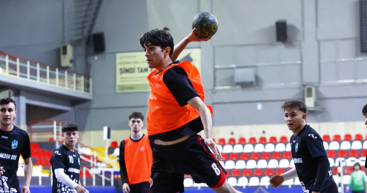 Hentbol okul sporları gençler il şampiyonası tamamlandı