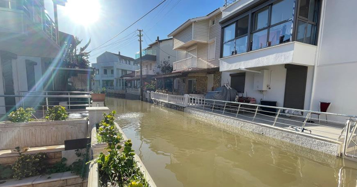 Selin etkilediği Foça’nın sokakları Venedik’e döndü